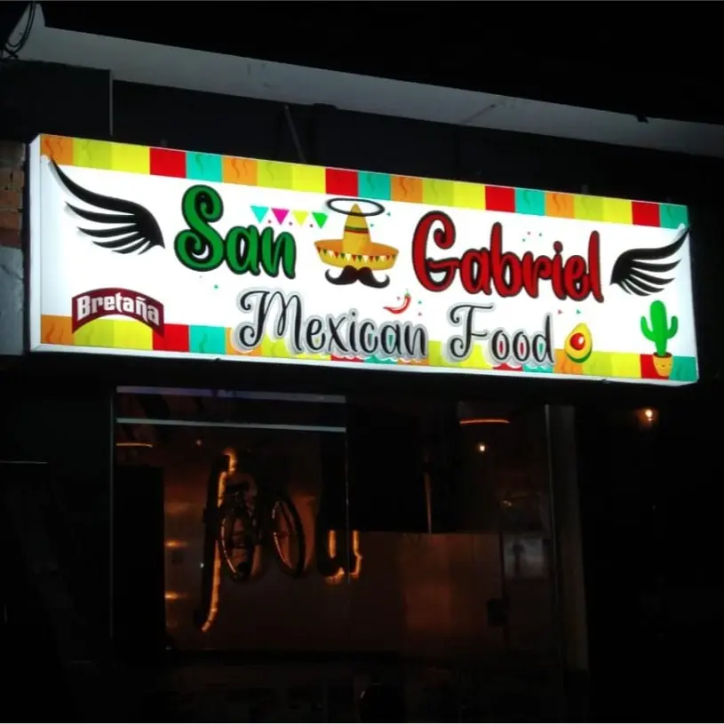 Rótulo Para fachada  (1m2, Con Cajon, Retroiluminado, .)