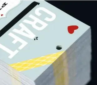 1000 Etiqueta de cartón con un agujero para presentación textil. Tamaño 8.5x5.5cm (Brillo, Rectas)