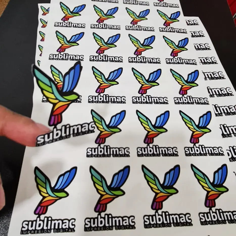 Pegatinas adhesivas personalizadas (100 unidades, 0 - 3x5cm, Sencillo, en bobina, Vinilo Blanco)